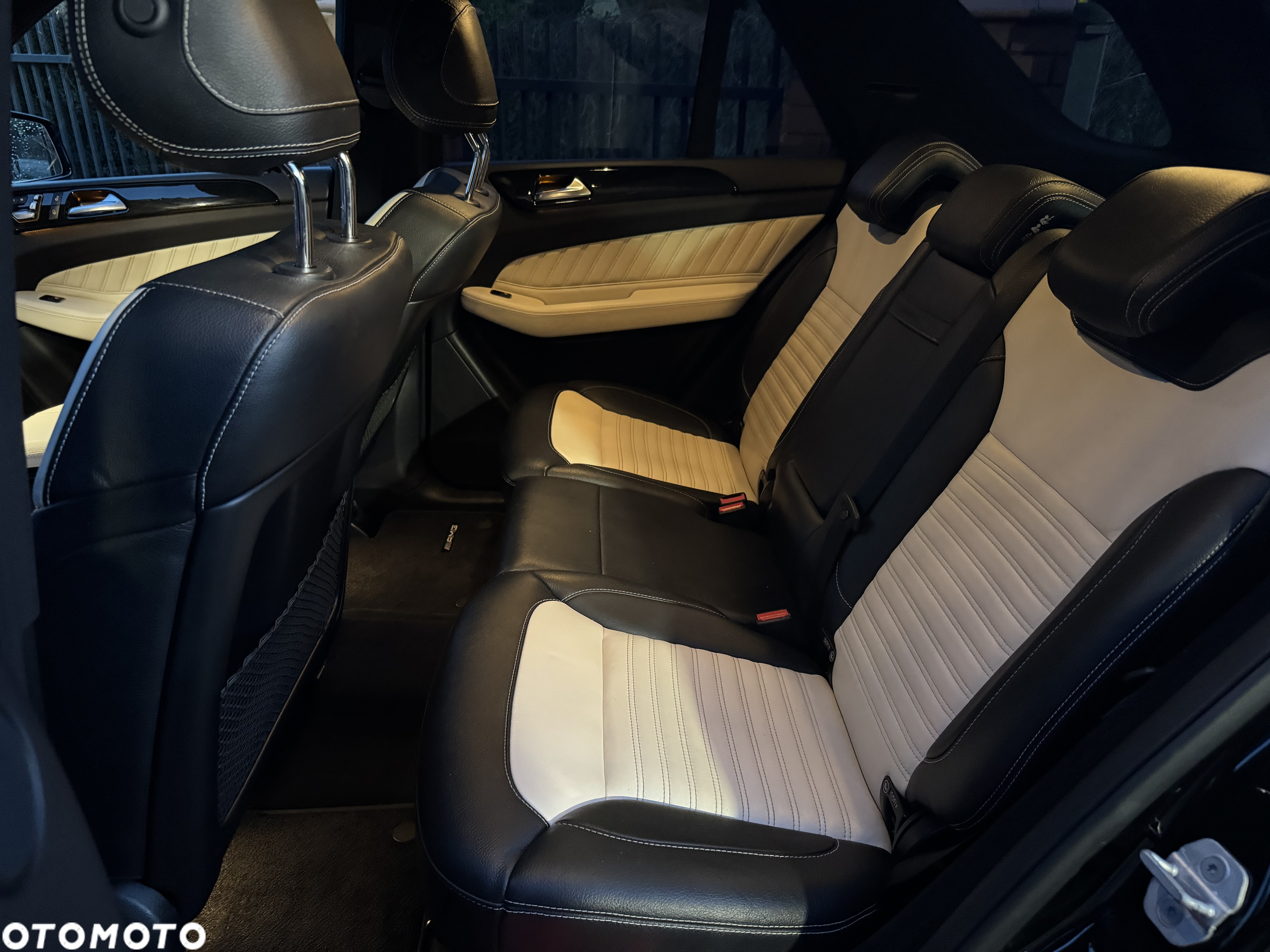 Mercedes-Benz GLE 350 d 4-Matic - 16