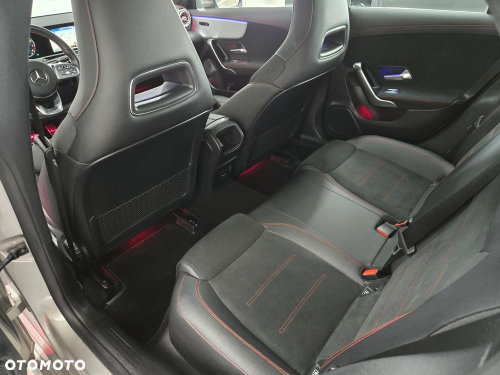 Mercedes-Benz CLA 200 7G-DCT AMG Line - 6