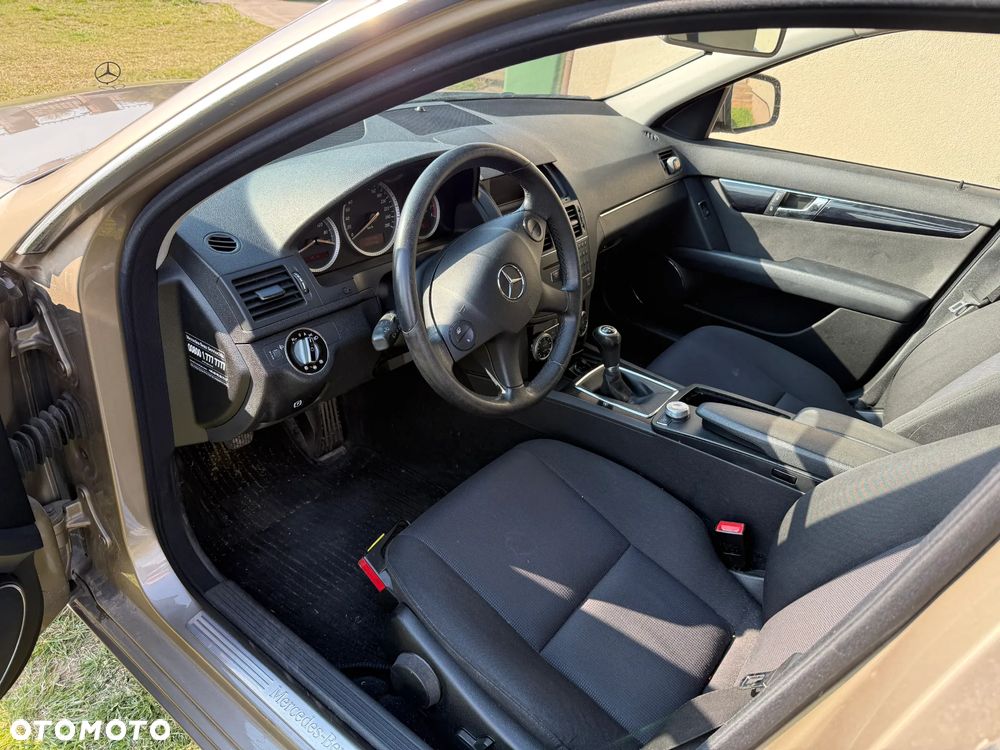 Mercedes-Benz Klasa C 180 Kompressor - 11