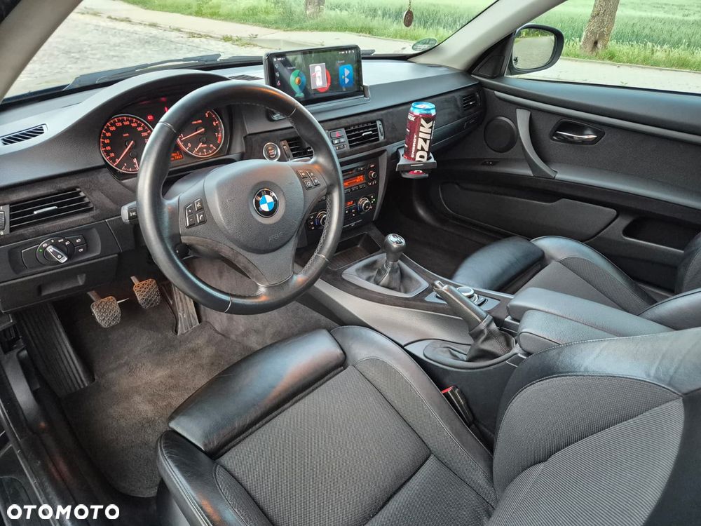 BMW Seria 3 320i - 19