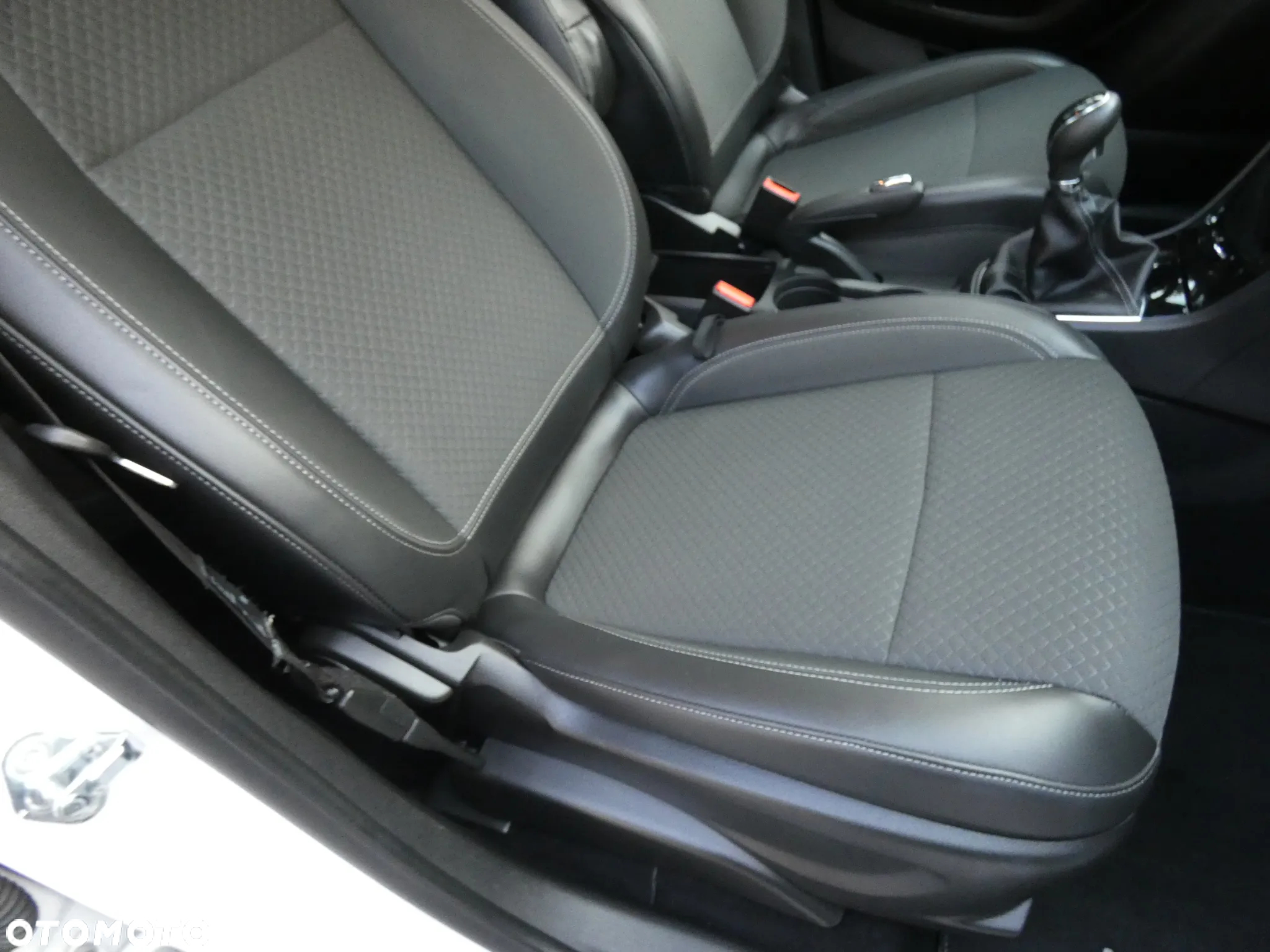 Opel Mokka X 1.4 T Elite S&S - 25