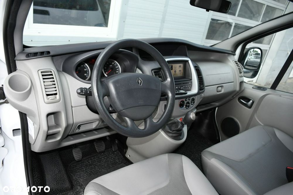 Renault Trafic - 21