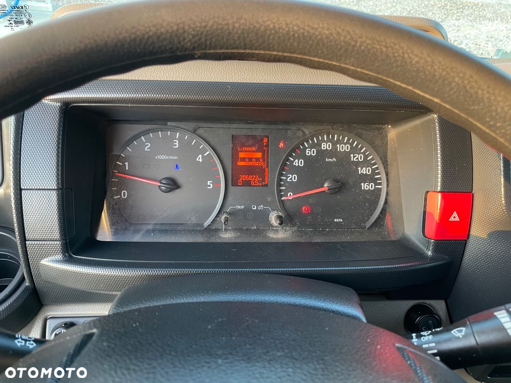 Nissan Cabstar NT400 - 8