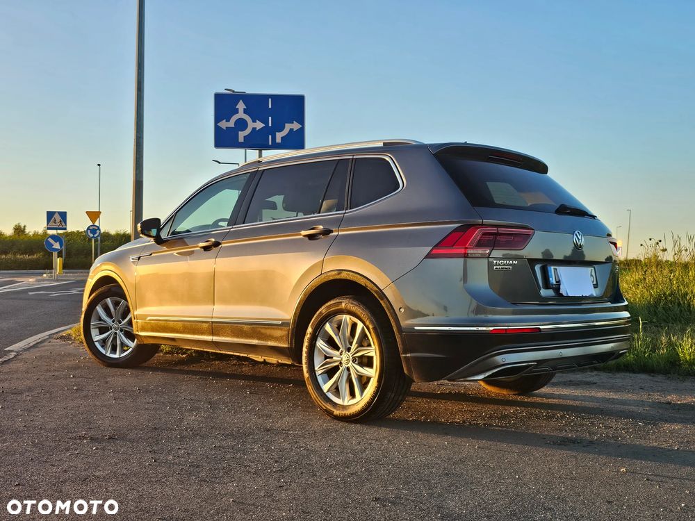 Volkswagen Tiguan Allspace 2.0 TSI 4Mot Highline DSG - 2