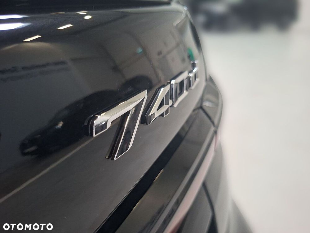 BMW Seria 7 - 24