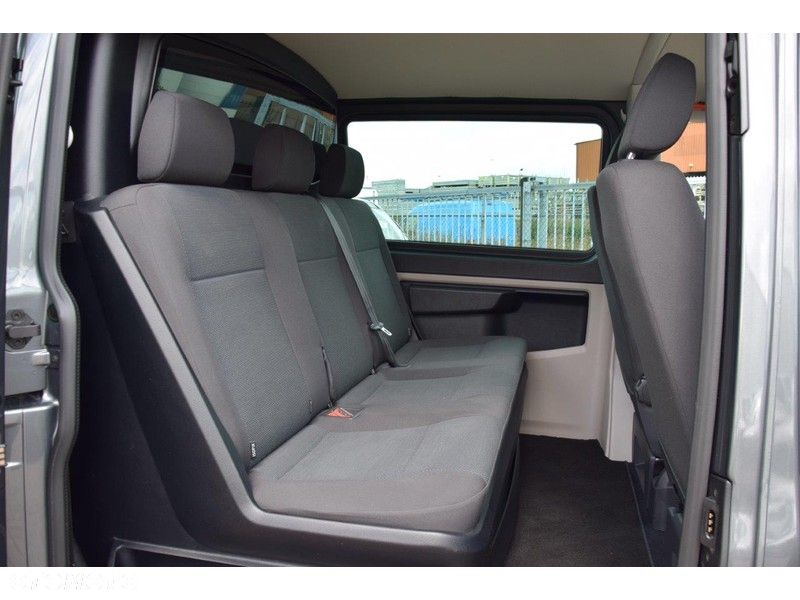 Volkswagen Transporter - 8