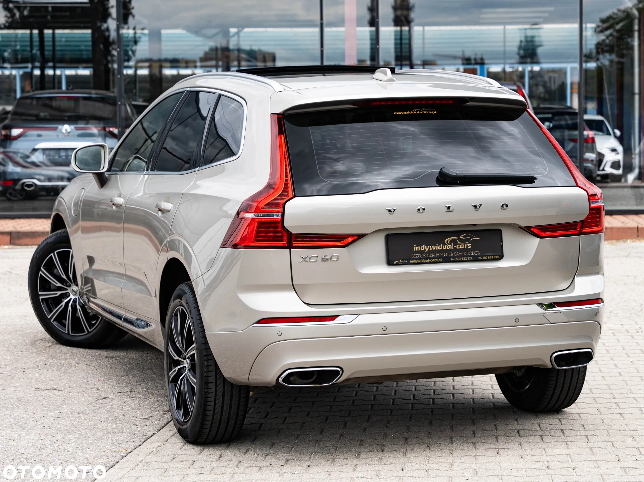 Volvo XC 60 T6 AWD Plug-In Hybrid Inscription - 4