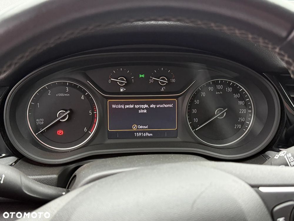 Opel Insignia - 21
