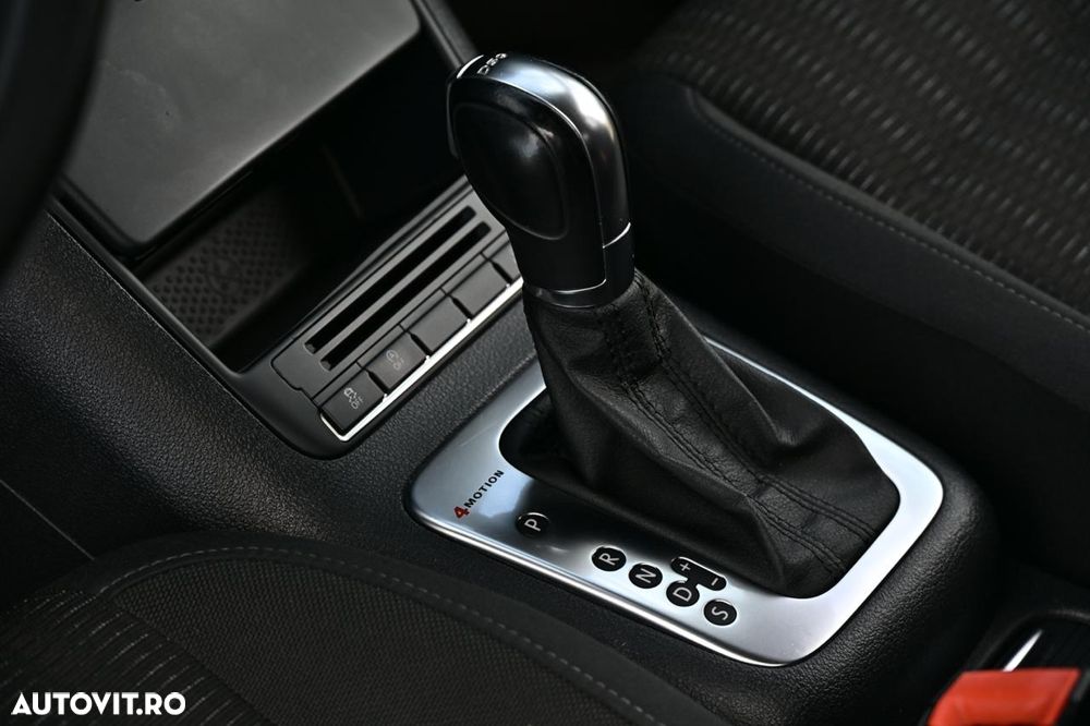Volkswagen Tiguan 2.0 TDI DPF 4Motion BlueMotion Technology DSG Lounge Sport & Style - 22
