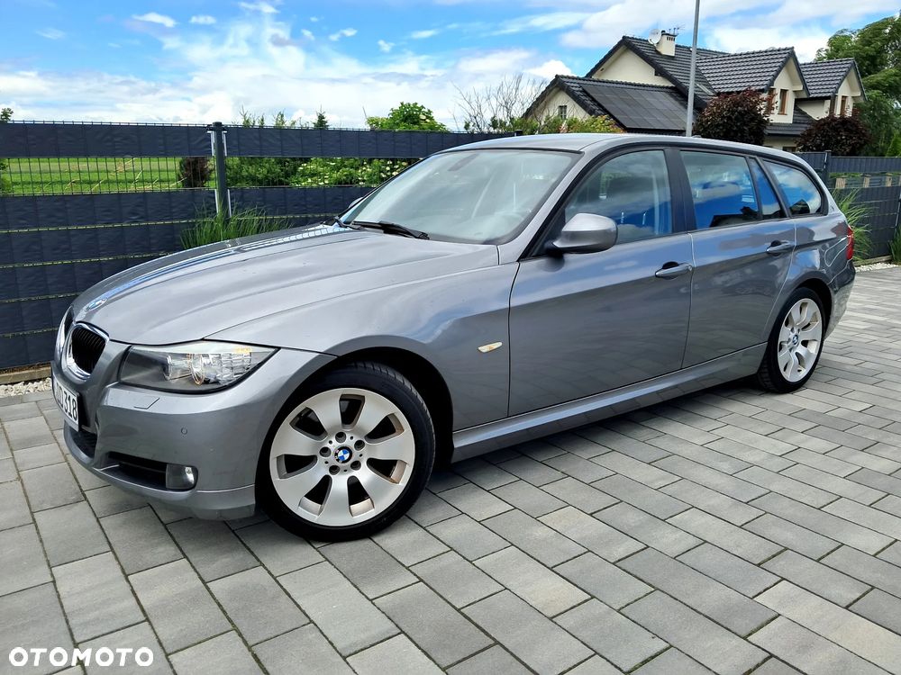 BMW Seria 3 318d DPF Edition Sport - 11
