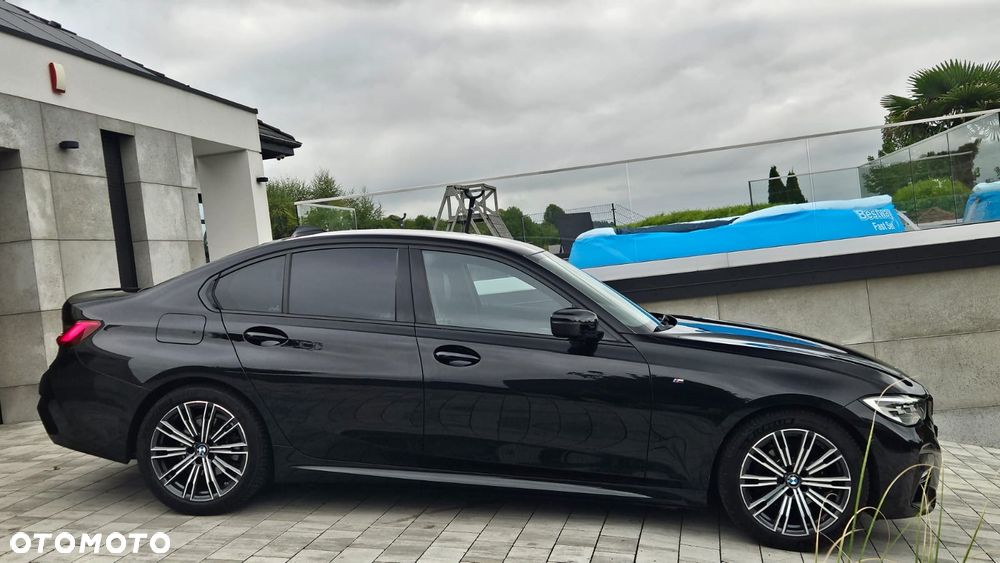 BMW Seria 3 320d xDrive M Sport - 14