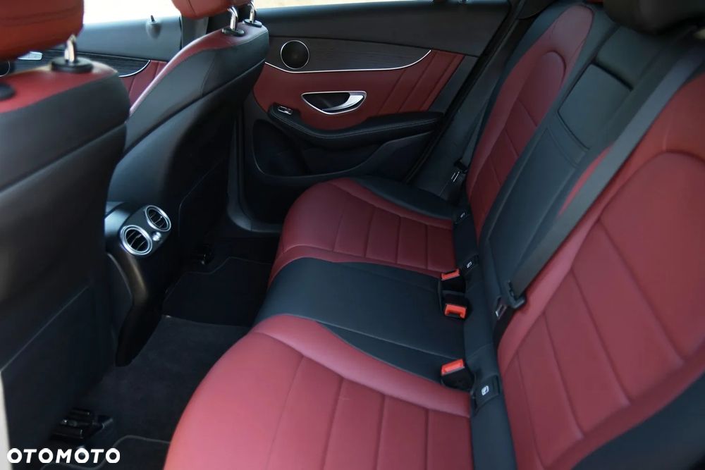 Mercedes-Benz GLC 220 d 4Matic 9G-TRONIC Exclusive - 23