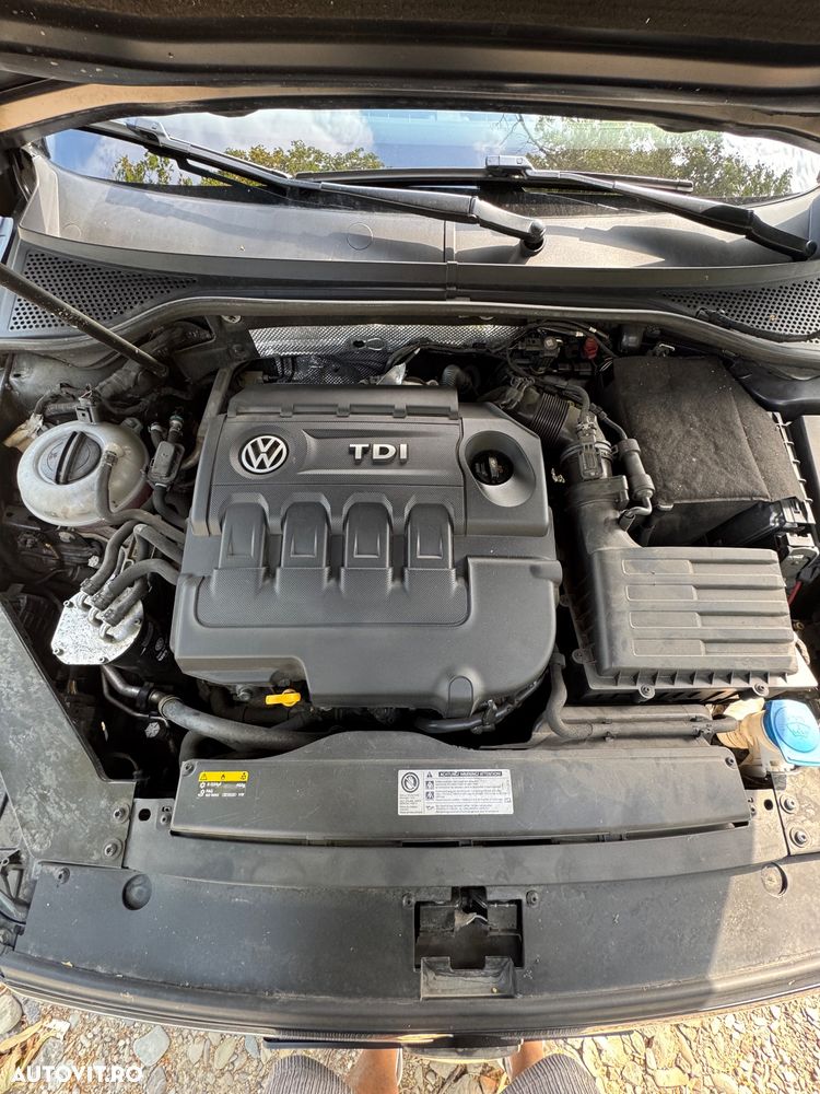 Volkswagen Passat 1.6 TDI (BlueMotion Technology) DSG Comfortline - 11