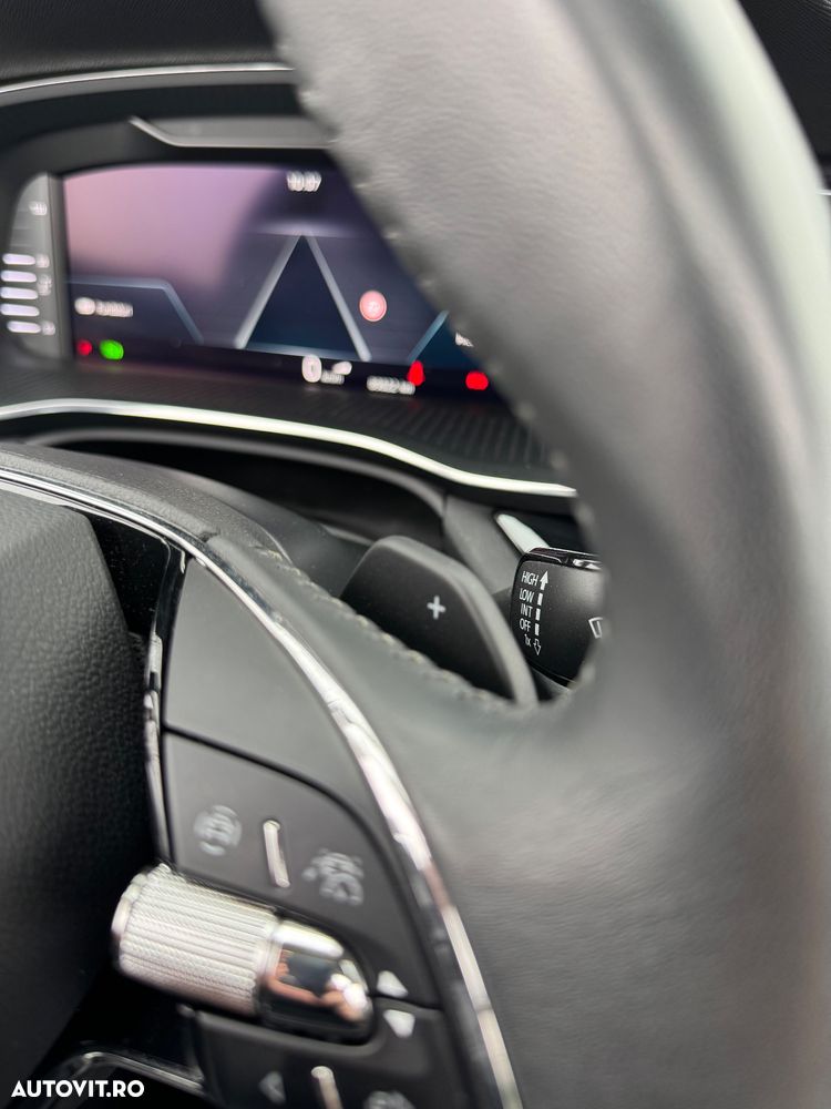 Skoda Octavia 2.0 TDI DSG Style - 11