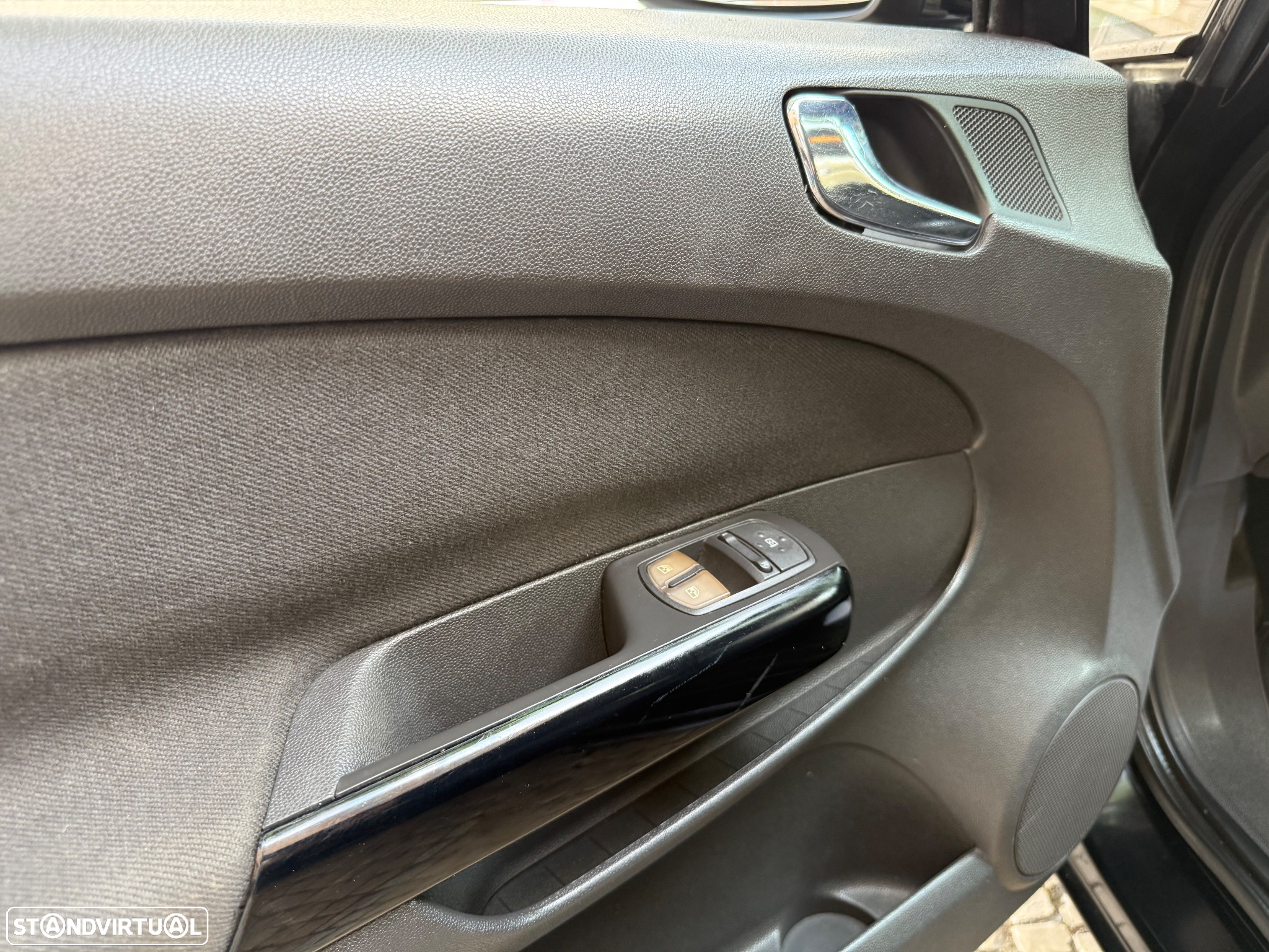 Opel Corsa 1.3 CDTi Enjoy EcoFLEX - 13