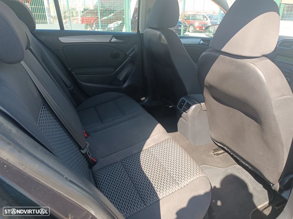 VW Golf 1.6 TDi Trendline - 22