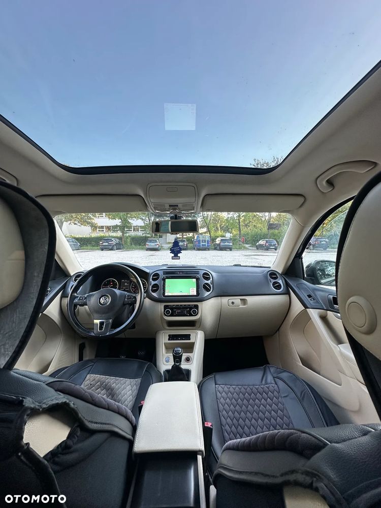 Volkswagen Tiguan 2.0 TDI DPF BlueMotion Technology Sport & Style - 4