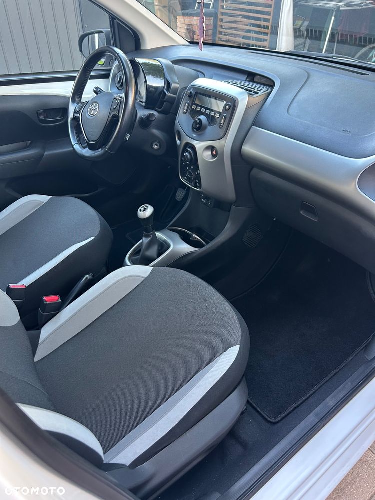 Toyota Aygo 1.0 VVT-i Sprint EU6 - 14