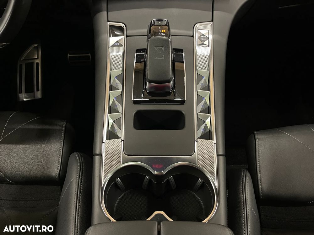 DS Automobiles DS 7 Crossback - 29