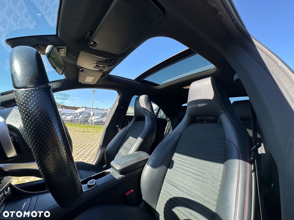 Mercedes-Benz CLA - 24