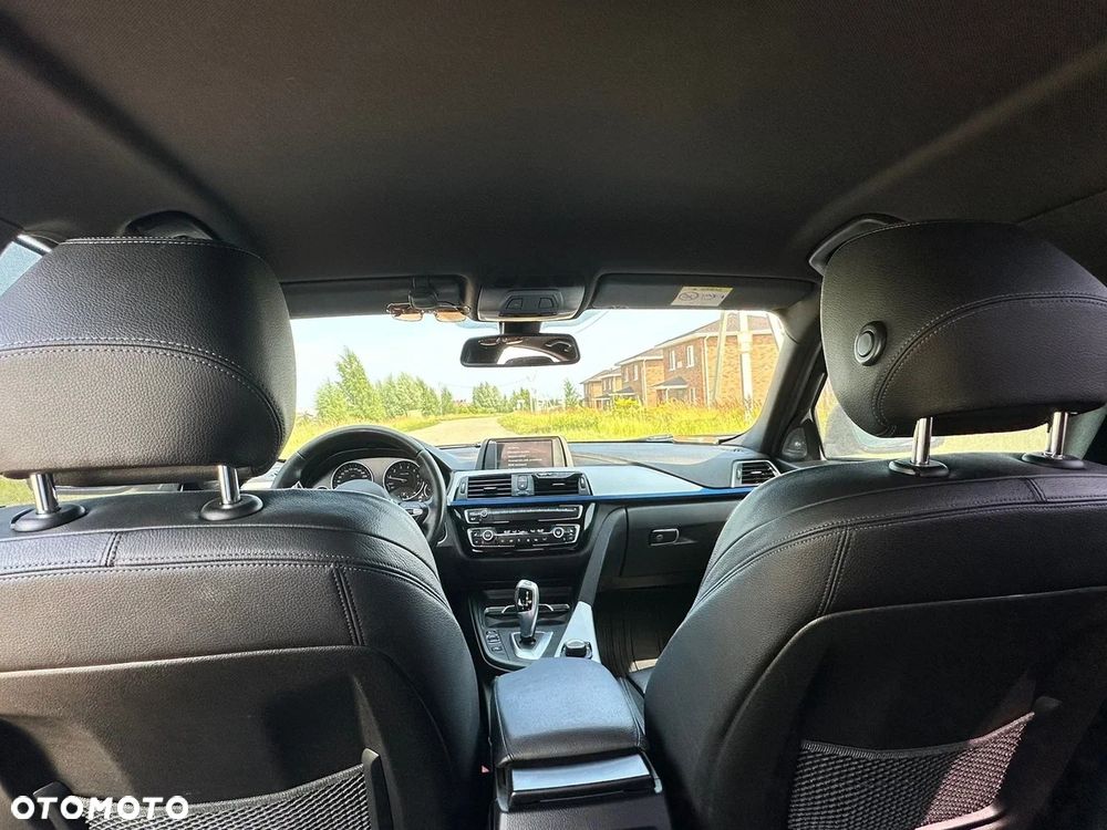 BMW Seria 3 330i xDrive Edition M Sport Shadow - 14