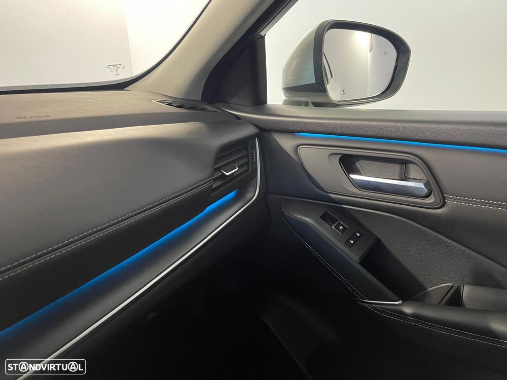 Nissan Qashqai 1.3 DIG-T N-Connecta LED Xtronic - 35