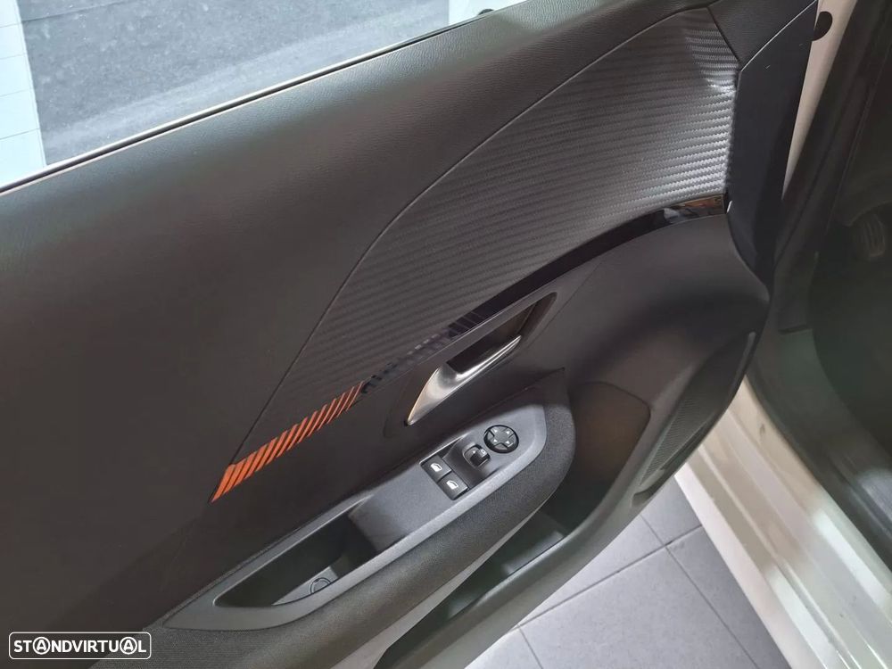 Peugeot 208 1.2 PureTech Like - 8