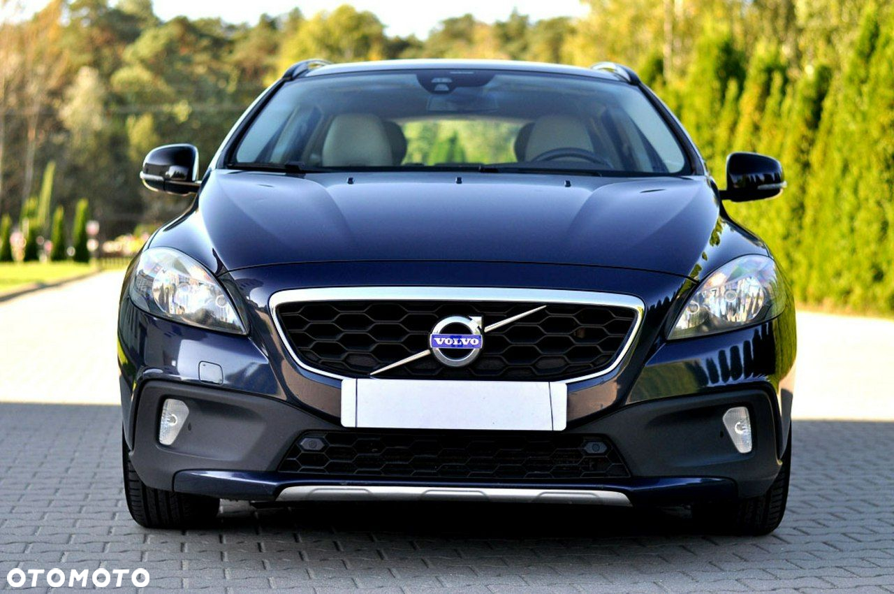 Volvo V40 Cross Country D2 Momentum - 27