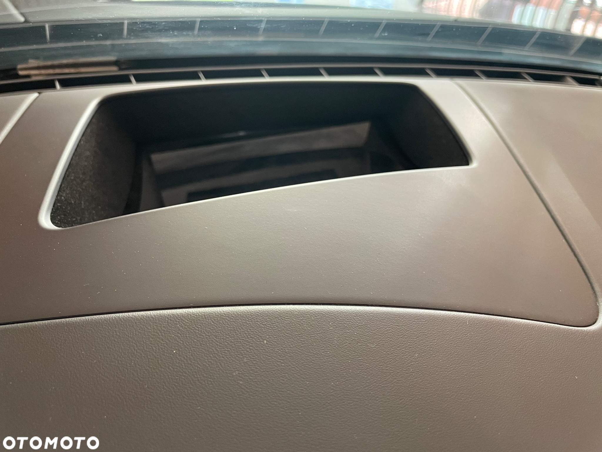 Porsche Panamera 4 Platinum Edition - 12