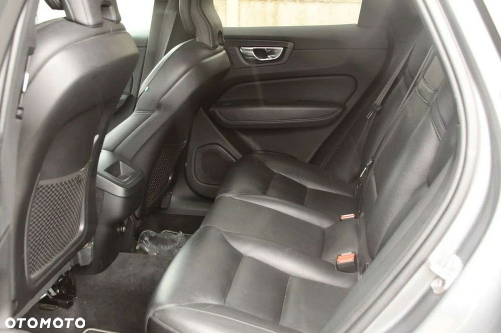 Volvo XC 60 D4 Geartronic RDesign - 19