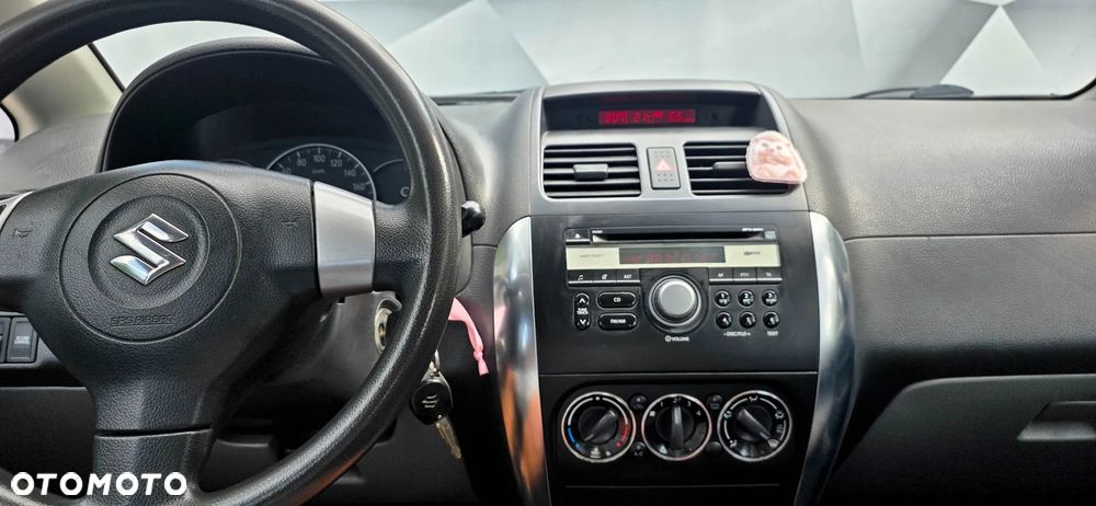 Suzuki SX4 1.6 VVT 4x2 Comfort - 22