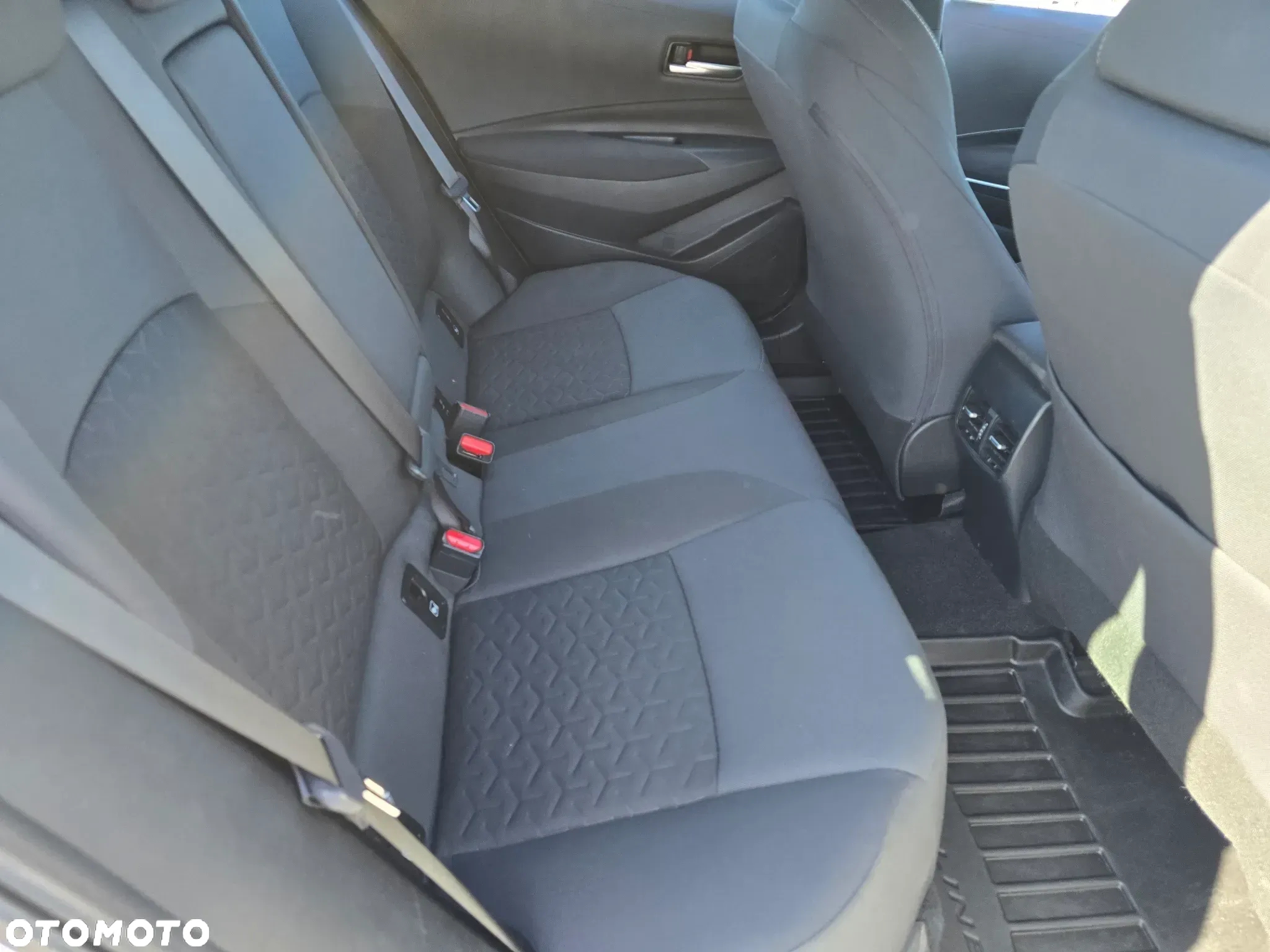 Toyota Corolla 1.2 T Comfort - 28