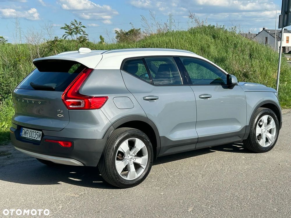 Volvo XC 40 T3 Momentum Pro - 12