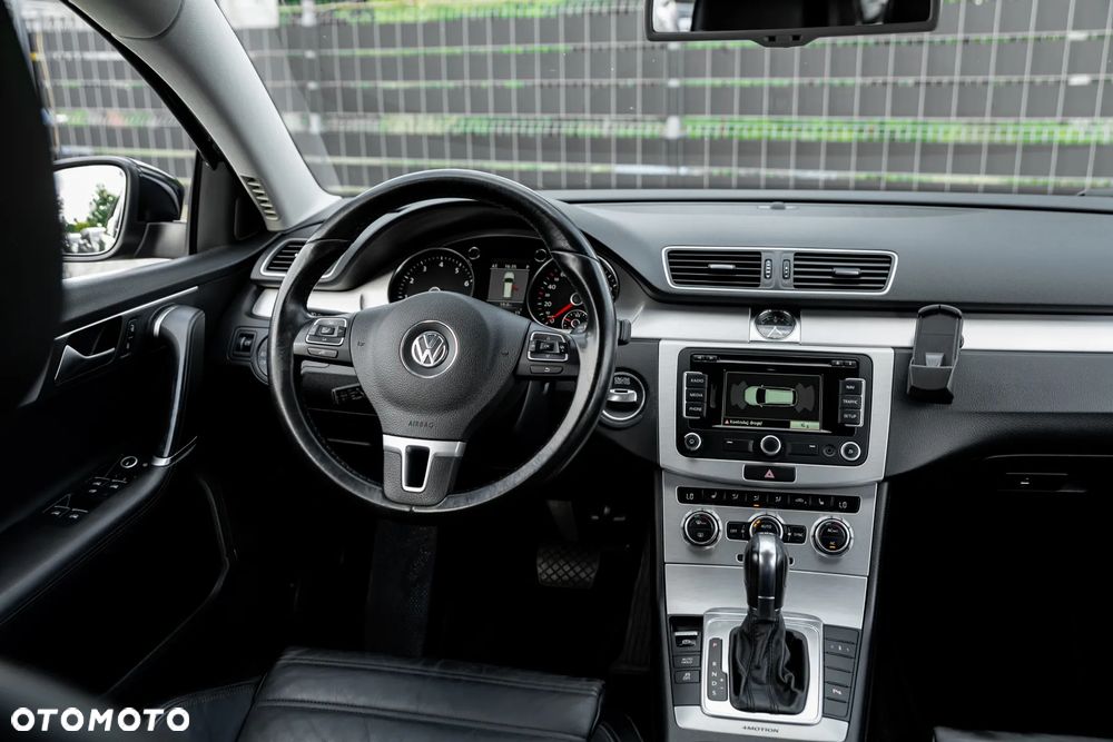 Volkswagen Passat 3.6 V6 4Mot Highline DSG - 26