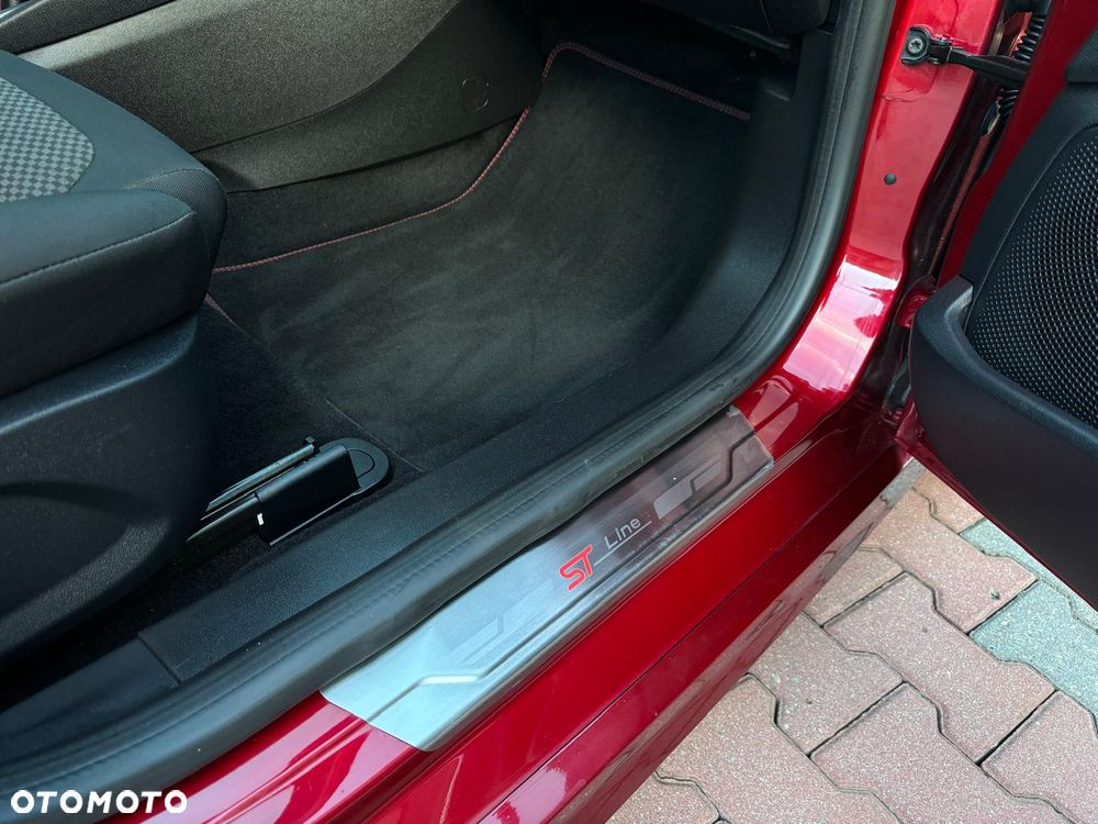 Ford Fiesta 1.0 EcoBoost S&S ST-LINE - 32