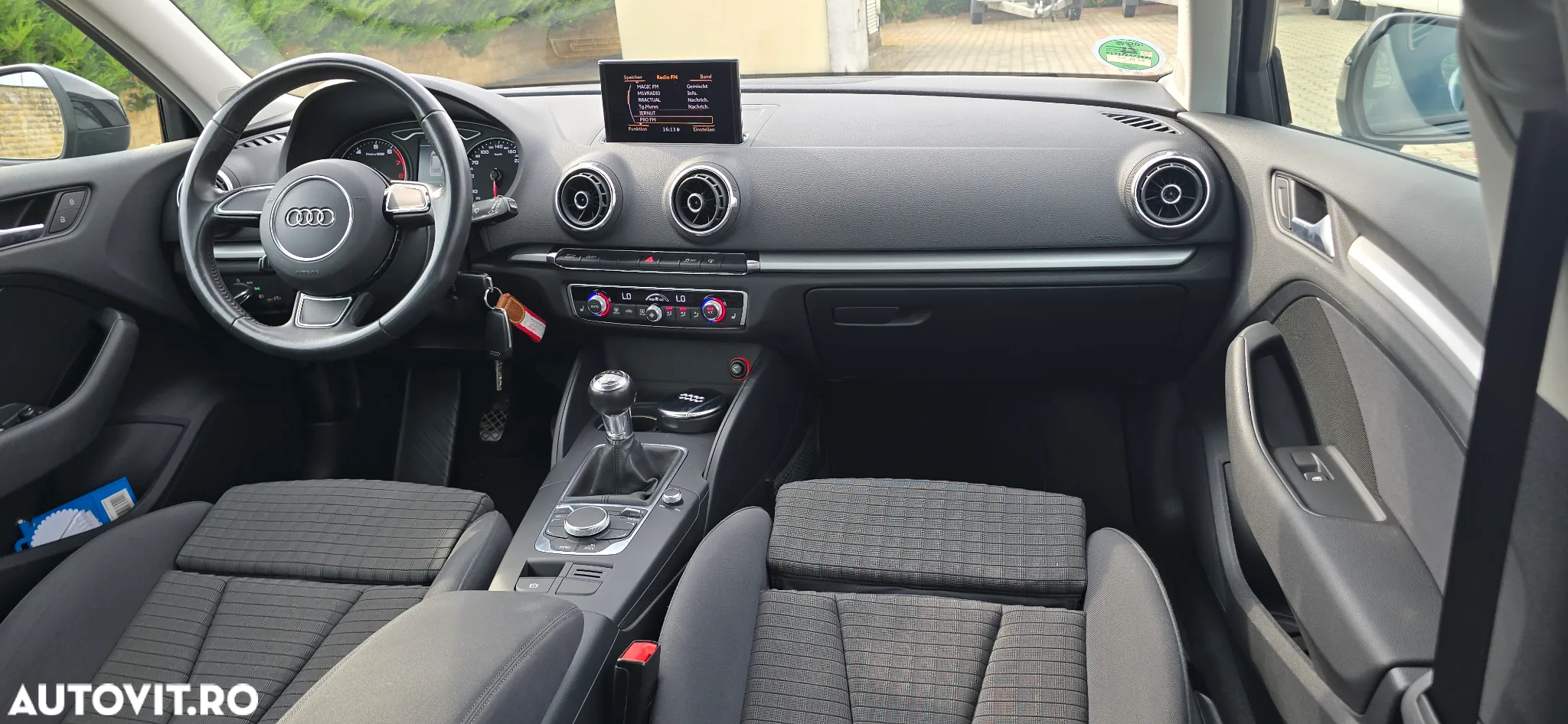 Audi A3 Sportback 1.4 TFSI Attraction - 14