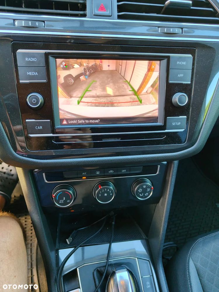 Volkswagen Tiguan - 5