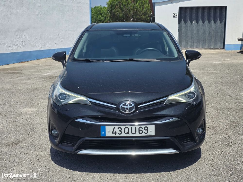 Toyota Avensis SW — fotografia 5