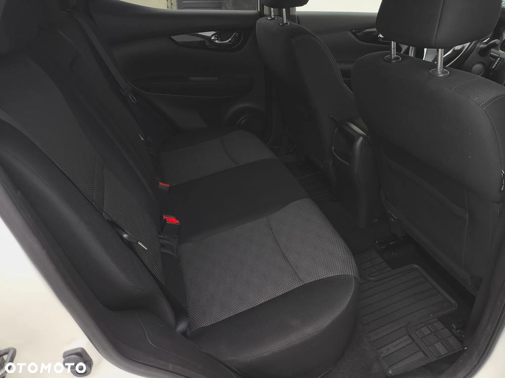Nissan Qashqai 1.6 DIG-T Tekna - 24
