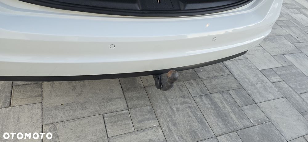 Volkswagen Sharan 2.0 TDI DSG (BlueMotion Technology) Highline - 32