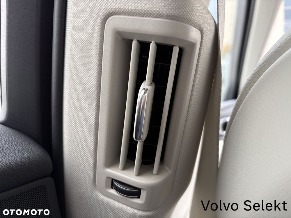 Volvo XC 60 - 22