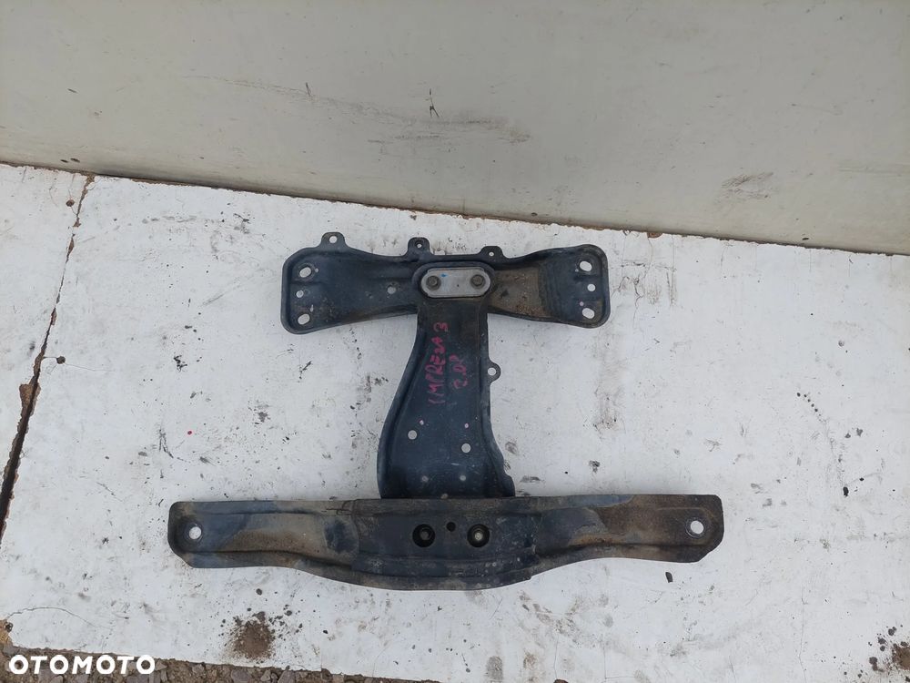 SUBARU IMPREZA III GH 2.0 D BELKA POD SKRZYNIĘ