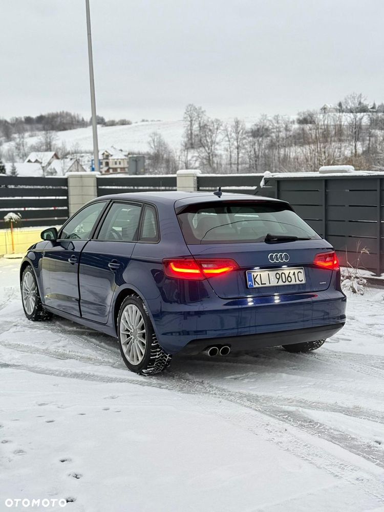 Audi A3 Sportback 2.0 TDI Ambiente S tronic - 6