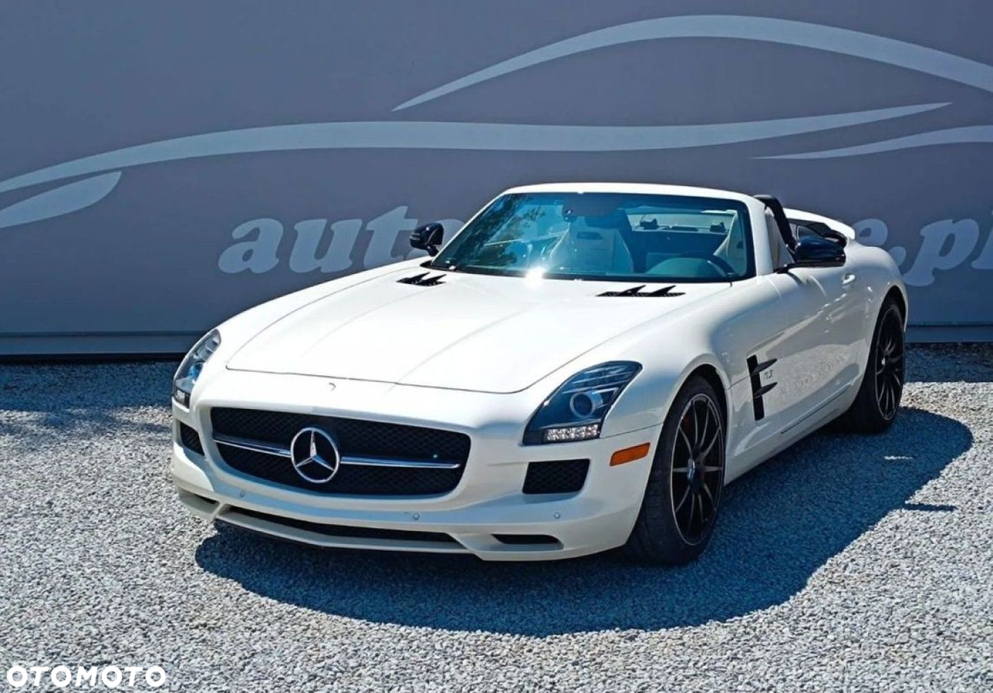 Mercedes-Benz SLS AMG GT - 11