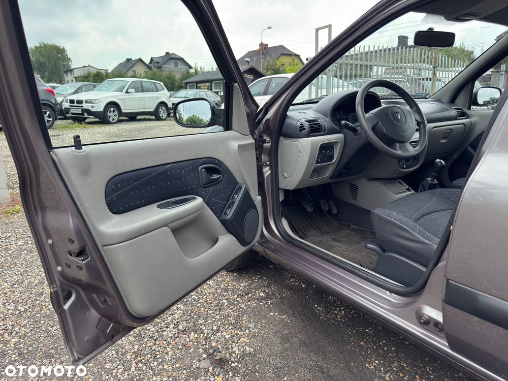 Renault Thalia 1.5 dCi Expression - 12
