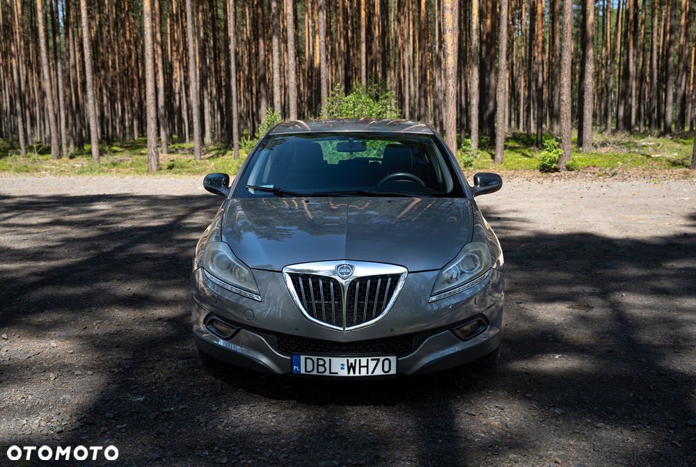 Lancia Delta 1.9 MJ TB Oro - 2