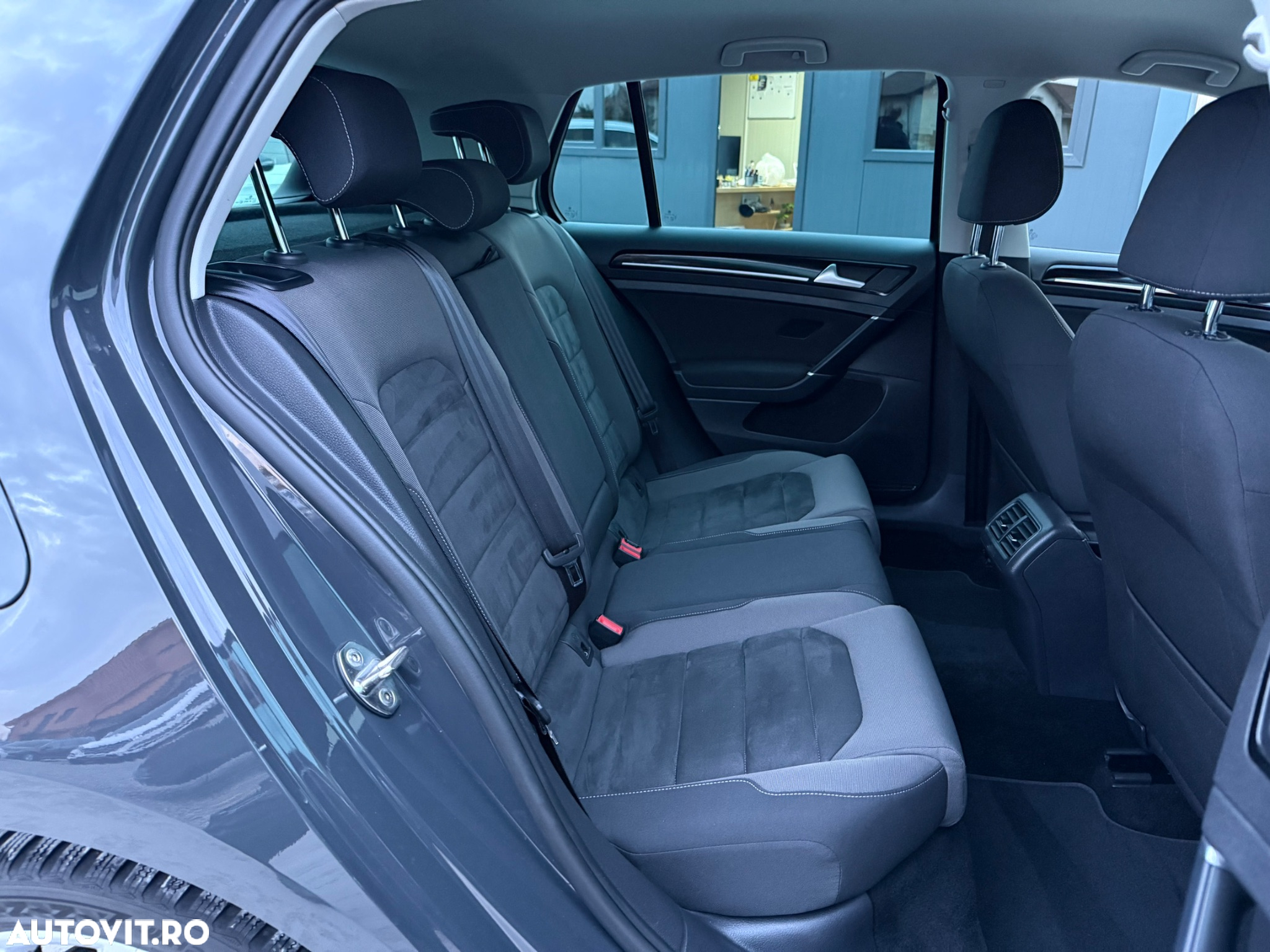 Volkswagen Golf 2.0 TDI DSG R-Line - 21