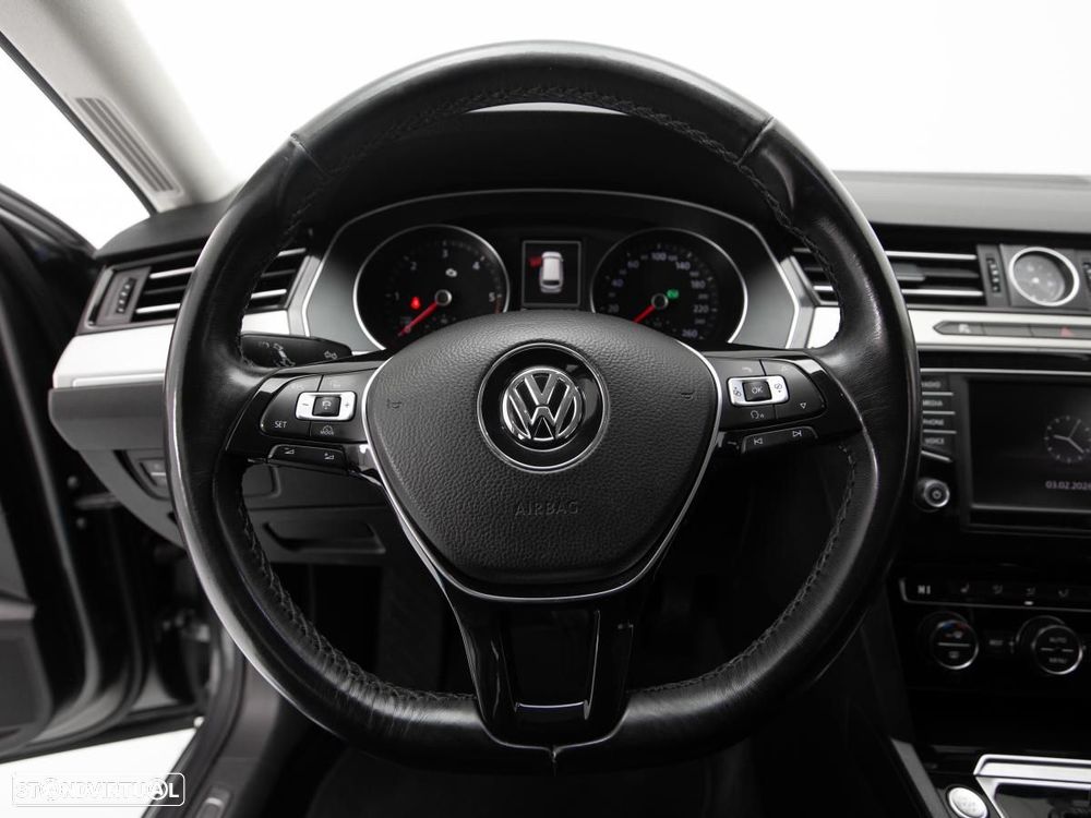 VW Passat Variant 2.0 TDI Confortline DSG - 15