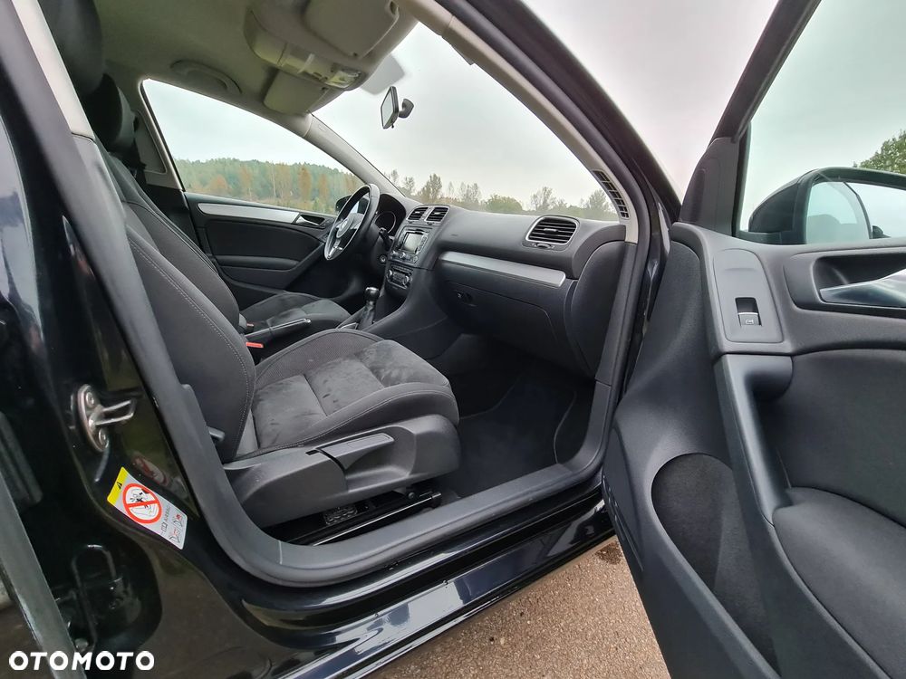 Volkswagen Golf 2.0 TDI DPF 4Motion Highline - 12