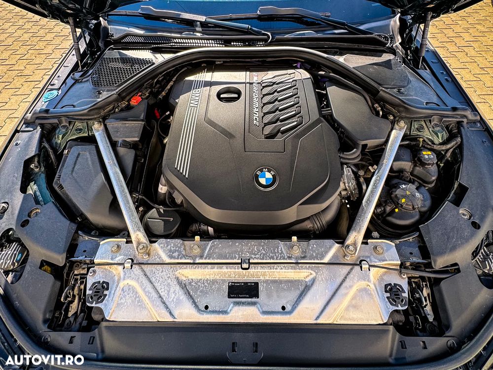 BMW M4 M440i xDrive - 9